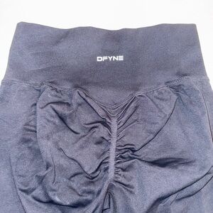 DFYNE Black High-Waisted Leggings